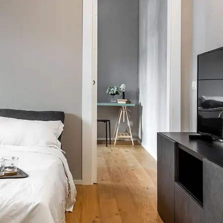 Joivy Charming Flat With Desk Апартаменты Милан